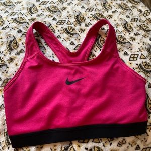 sports bra